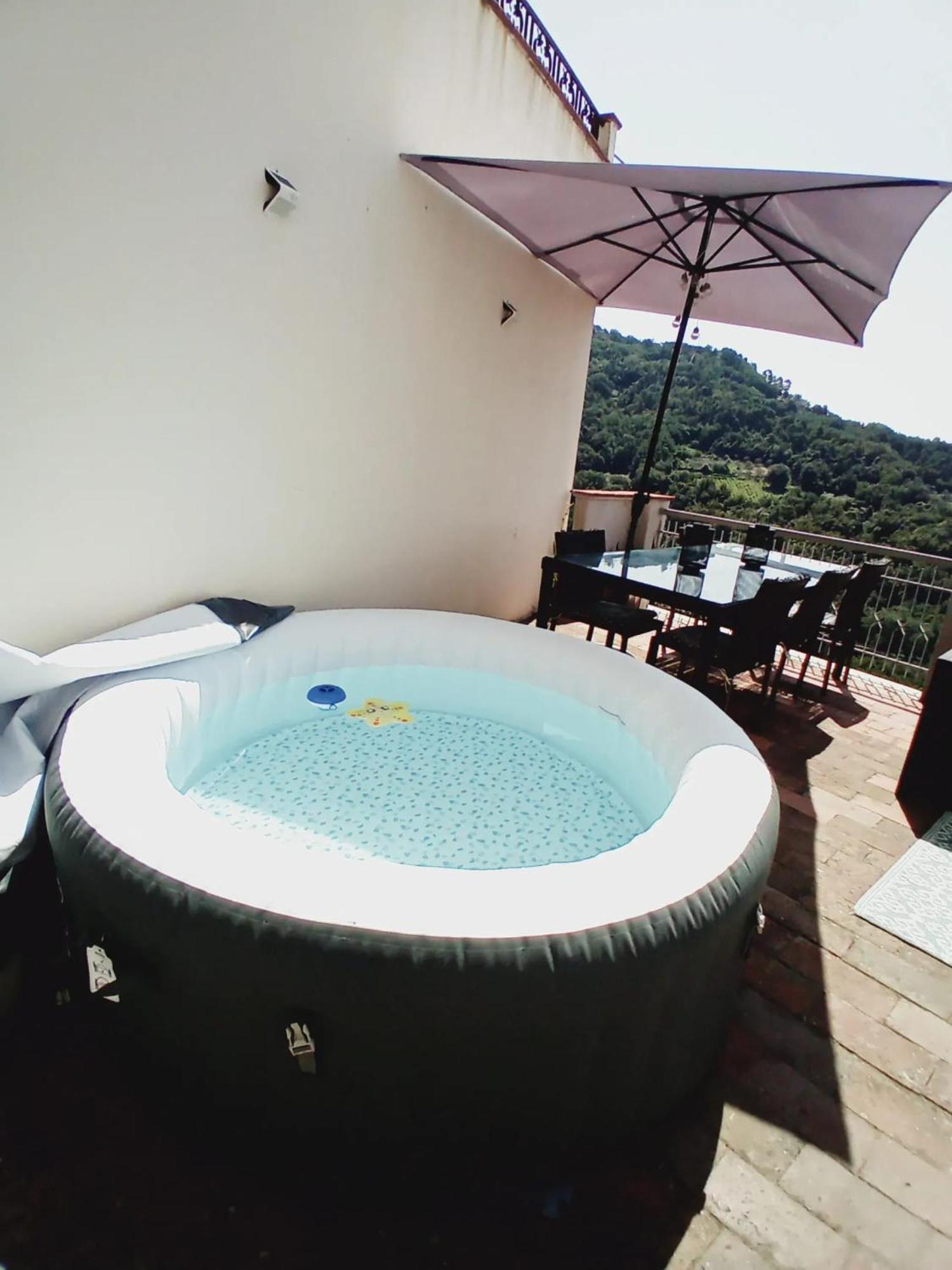 Comfortable Apartment With Sea View In Falcinello Ngoại thất bức ảnh